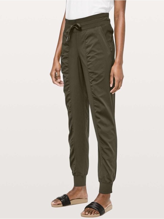 lululemon athletica Pants - Lululemon Dance Studio Jogger *29"
Dark Olive size 10 EUC